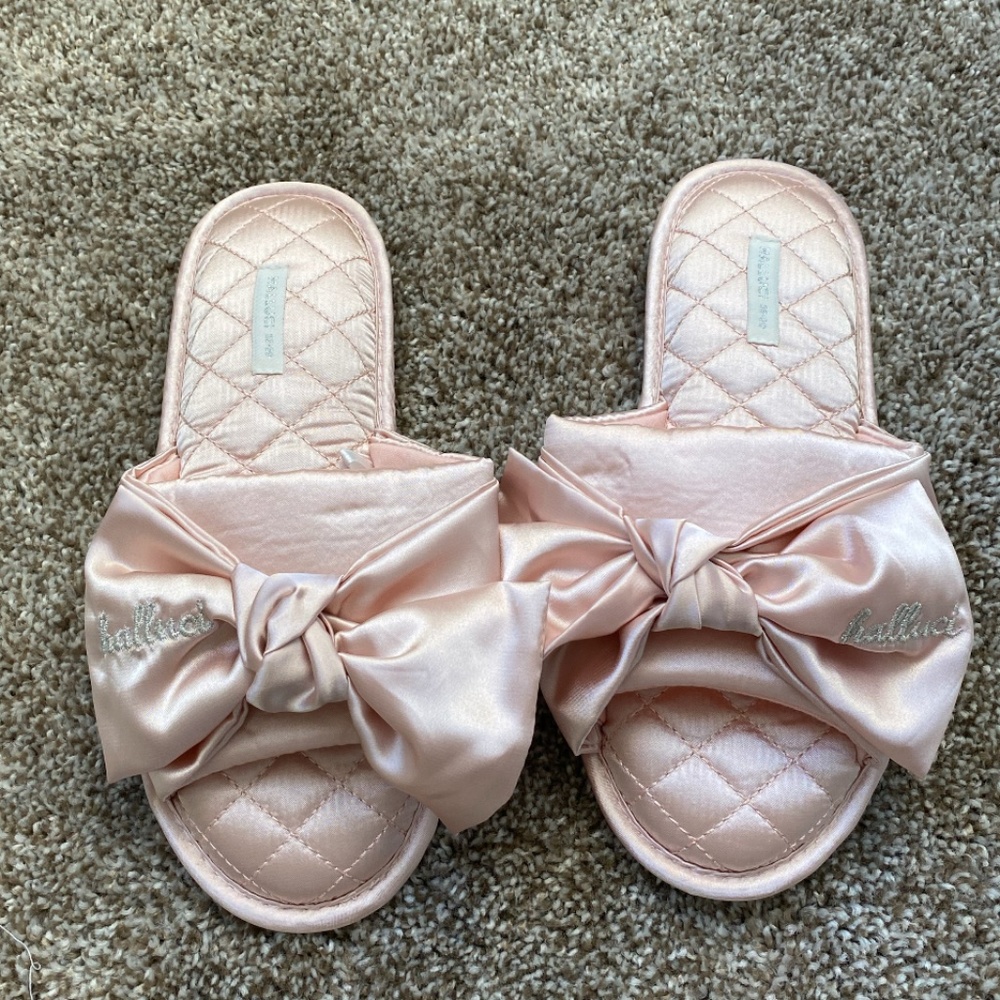 Women's Pink Slippers